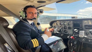 Çocukluk hayali pilotluk mesleğini yapmak için Tıp Fakültesini bıraktı