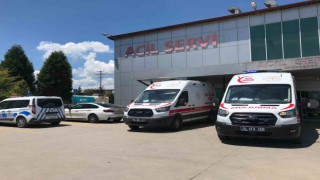 D-140da motosikleti ile yolun karşısına geçmek isterken otomobil çarptı