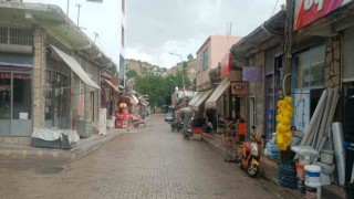 Diclede yaz yağmuru bunaltıcı havayı serinletti