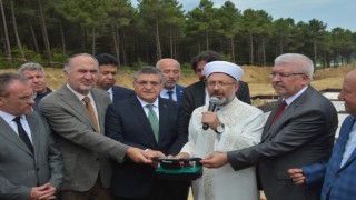 Diyanet İşleri Başkanı Erbaş: Camisiz camia olmaz