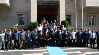 Diyarbakır Valisi Murat Zorluoğlu göreve başladı