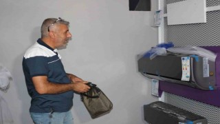 Diyarbakırda yoğunluk yaşayan klima satıcıları çevre illerden teknik servis yardımı alıyor