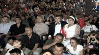 Düğünden maç izlemeye
