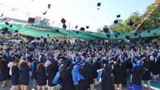 Düzce Üniversitesinde mezuniyet coşkusu