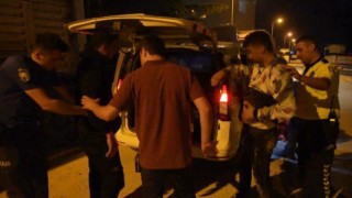 Edirnede dur ihtarına uymayan otomobilde kaçak göçmenler yakalandı