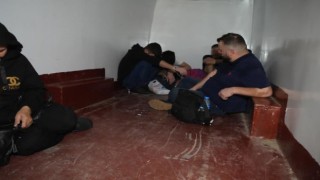 Edirnede göçmen kaçakçıları böyle yakalandı