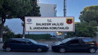 Edremitte 13 düzensiz göçmen ve 2 organizatör jandarmaya yakalandı