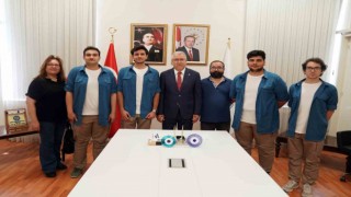 Egeli genç mühendisler dünyanın en büyük roketçilik yarışmasına damga vurdu