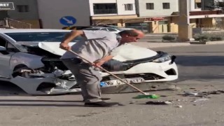 Elazığda otomobil ile minibüs çarpıştı: 1 yaralı