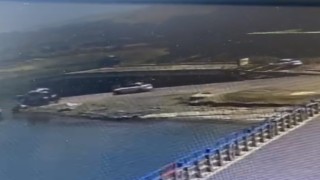 Elazığda otomobilin baraja düştüğü anlar kamerada