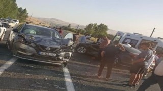 Elazığda trafik kazası: 2si ağır 8 yaralı