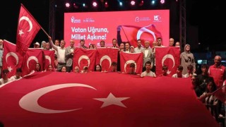 Esenlerde 15 Temmuz hain darbe girişiminin 8inci yıl dönümünde anma programı gerçekleştirildi