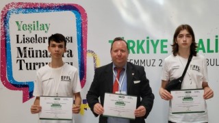 Eskişehir Fatih Fen Lisesi, ‘Yeşilay Türkiye Münazara Şampiyonası finalinde Eskişehiri başarıyla temsil etti