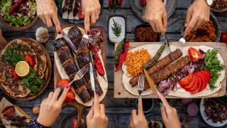 Euro 2024'te Hem Sahada Hem Sofrada Kazanan: Kebap Oldu