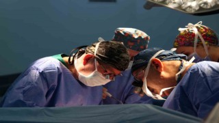Geceyi aydınlatan başarı: 15 saatte 5 organ nakli