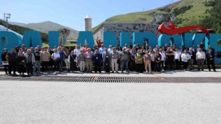 Genç bilim insanlarının geleceğine yönelik atılacak adımlar, Atatürk Üniversitesinde ele alındı