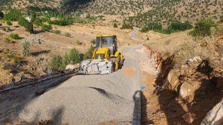 Göksun Kavşut Mahallesi’ne Yeni Mezarlık Yolu Yapıldı