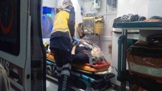 Gölbaşında elektrikli motosiklet devrildi: 3 yaralı