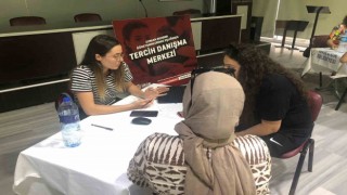 Gölcükte üniversite tercih merkezi hizmete başladı