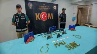Hastanede çalışan güvenlik görevlilerine sahte silah ruhsatı operasyonu: 8 gözaltı