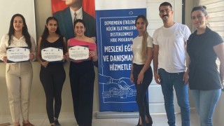 Hatay'da 3D Printer Atölyesi Mezunları Sertifikalarını Aldı