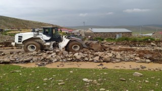 Iğdırda şiddetli yağmur sonrası köylerde sel yaşandı