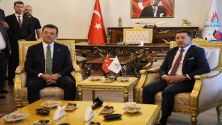 İmamoğlu, Mihmandar konutlarının teslim törenine katıldı