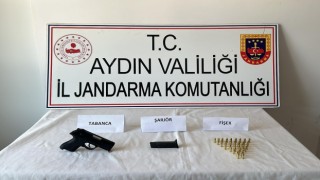İncirliovada ruhsatsız silah ele geçirildi
