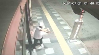 İş yerinin camlarını taşla kıran şahıs gözaltına alındı