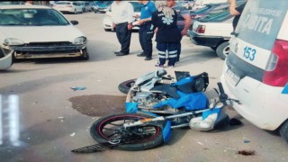 Ispartada otomobil ile motosiklet çarpıştı: 1 yaralı