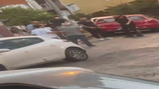 İstanbulda sokakta mini etek kavgası: Kız kardeşine laf atılınca bıçak çekti