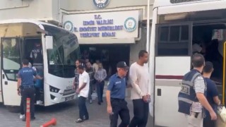 İzmir merkezli Paket Operasyonunda 32 tutuklama