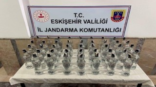 Jandarma ekipleri 43 litre sahte içki ele geçirdi