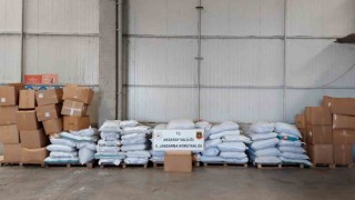 Jandarma tırın dorsesinde 2 ton 292 kilo kaçak tütün ele geçirdi
