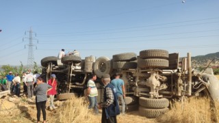 Kahramanmaraşta beton mikseri devrildi: 1 yaralı