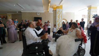 Kahramanmaraşta özel çifte özel düğün