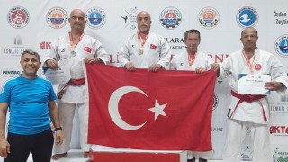 Karate Sporcuları, Uluslararası Gemlik Turnuvası'ndan Madalyalarla Döndü