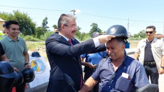 Kask Kullanımını Teşvik Etmek için O İlçede Kask Dağıtıldı