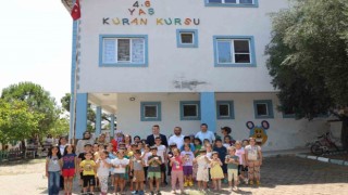 Kaymakam Gündoğdudan öğrencilere dondurma