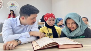 Kaymakam Kahramandan Kuran Kurslarına ziyaret