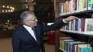 Kayseri Büyükşehir, 200üncü kitap gururunu Basın Bayramında yaşadı