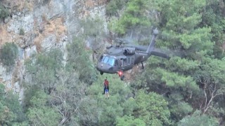 Kazdağlarında Şahinderesi Kanyonunda mahsur kalan 10 kişi helikopter ile kurtarıldı