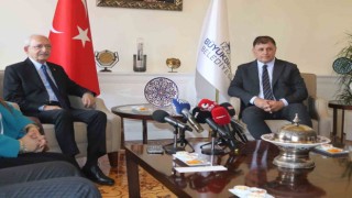 Kemal Kılıçdaroğlu: “Cemil Başkanın İzmirin sorunlarını akılcı politikalarla çözeceğine inanıyorum”