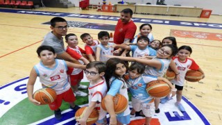 Kepez Basketbol Kulübü, geleceğin takımını oluşturuyor