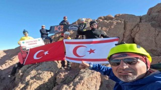 Kıbrıs Şehitleri Erciyesin zirvesinde anıldı