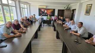Kofçazda muhtarlara su depoları temizliği ve kanser taraması bilgilendirmesi