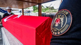 Komiser ve annesi son yolculuğuna dualarla uğurlandı