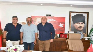 Komünist Başkan Yatağan Belediye Başkanı Günayı ziyaret etti