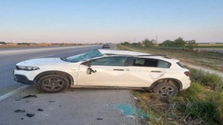 Konyada otomobil yoldan çıktı: 5 yaralı
