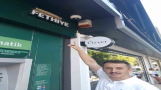 Kumruların yuvasını yapmasına yardımcı oldu